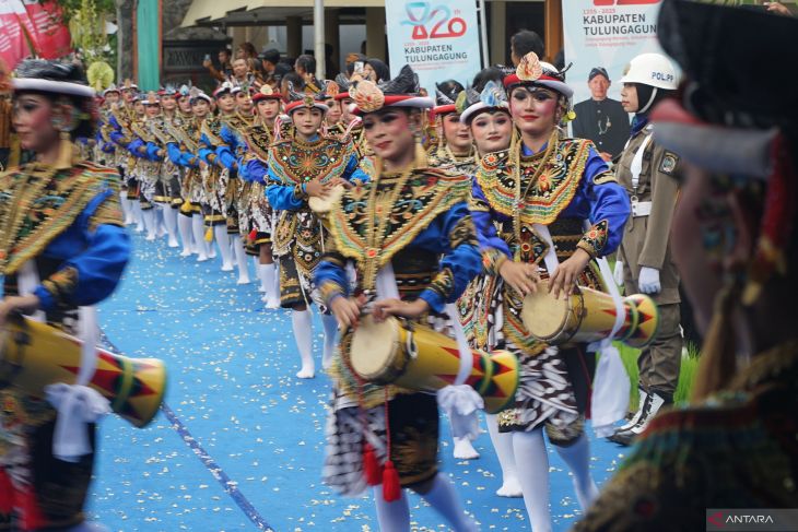 Tradisi bersih nagari di Tulungagung