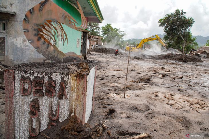 Penanganan bencana erupsi Gunung Semeru
