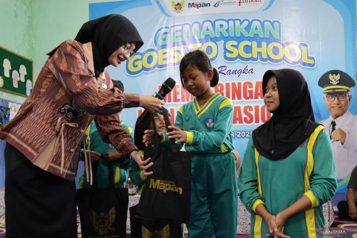 Kampanye gemar makan ikan di sekolah