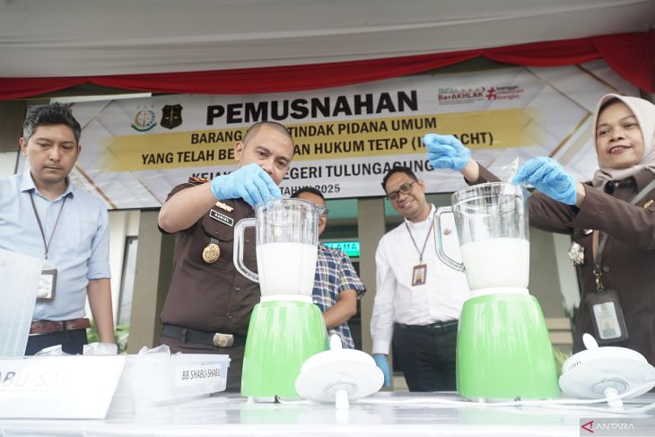 Pemusnahan barang bukti pidana umum Kejari Tulungagung