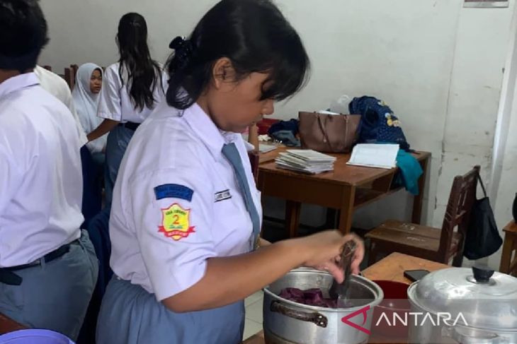 SMA Negeri 2 Medan adakan lomba masak di hari guru ke-80