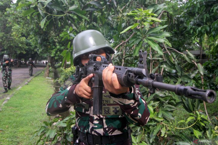 Latihan dasar prajurit Korps Marinir