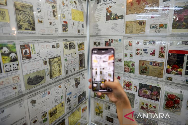 Pameran filateli lima negara di Bandung