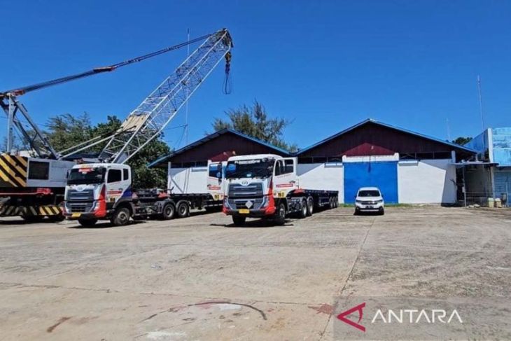 Pelindo siapkan dua gudang untuk bantuan korban banjir di Aceh