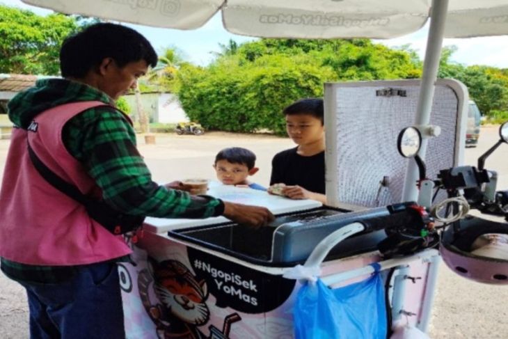 Ketika Ngopi Tak Lagi Tunai: QRIS Jadi Rasa Baru di Tiap Transaksi