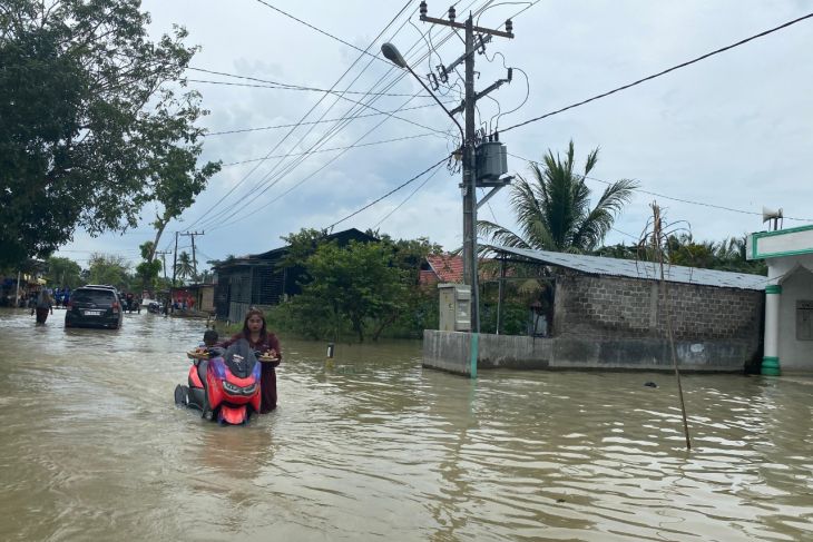Banjir masih rendam dua kecamatan di Sergai