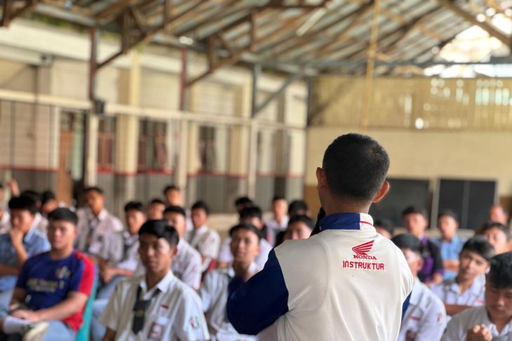 DAW edukasi Safety Riding pelajar di Sulawesi Utara