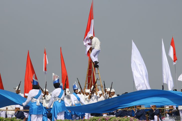 Drama teatrikal kolosal di Hari Armada RI