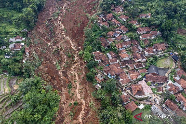 Longsor di Arjasari Kabupaten Bandung