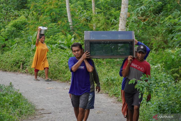 Dampak banjir lahar hujan Gunung Semeru