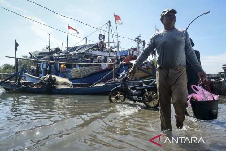 Potensi banjir rob di wilayah pesisir Banten