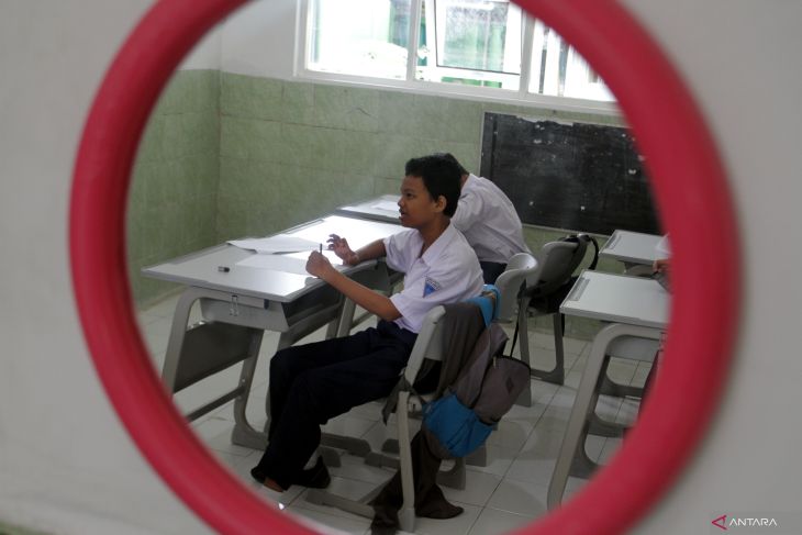 Pelaksanaan Sumatif Akhir Semester di SLB