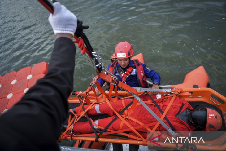 Simulasi penanggulangan bencana hidrometeorologi di Tangerang