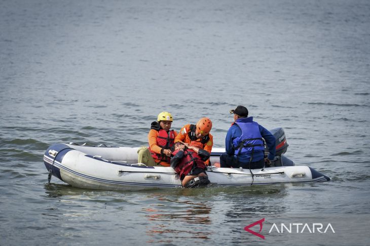 Simulasi penanggulangan bencana hidrometeorologi di Tangerang