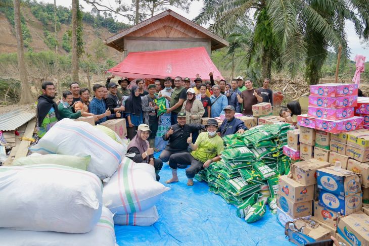 Kemenag Aceh Besar distribusi 10 ton bantuan untuk korban banjir Aceh