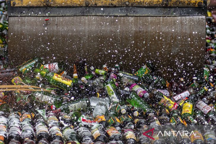 Pemusnahan miras jelang Natal dan Tahun Baru di Cimahi