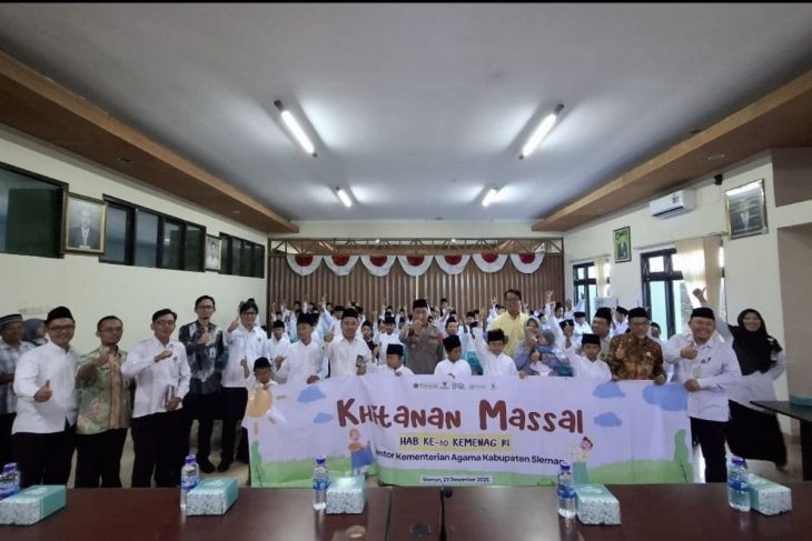 HAB ke-80, Kemenag Sleman gelar khitanan massal wujud kepedulian sosial