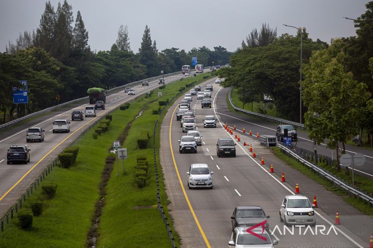 Arus mudik Natal di Tol Cipali