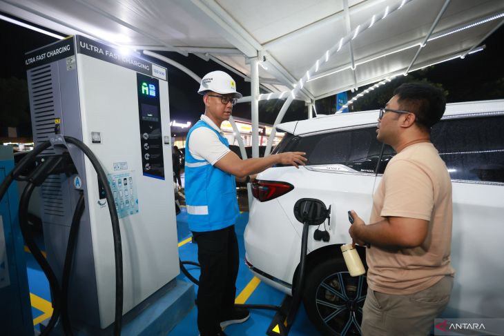 PLN siagakan 4.516 unit SPKLU untuk Natal 2025-Tahun Baru 2026