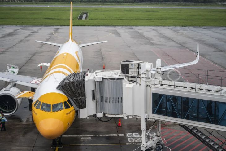 Foto: Penerbangan perdana rute Semarang - Singapura