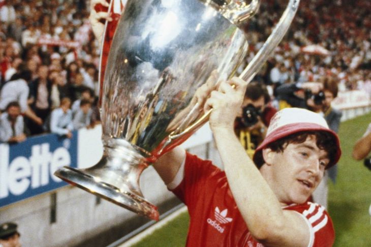 Legenda Nottingham Forest, John Robertson meninggal dunia