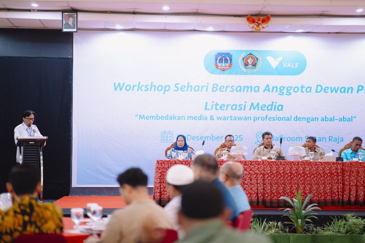 PT Vale gandeng PWI Kolaka kampanye melek literasi media untuk aparat desa