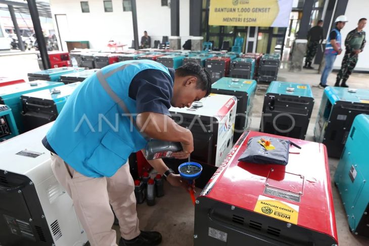 Pastikan masyarakat nikmati listrik, Kementerian ESDM salurkan 1.000 genset ke  Aceh