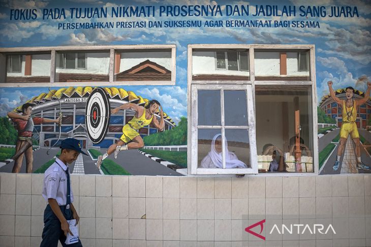 Hari pertama masuk sekolah di SRMP 8 Cimahi