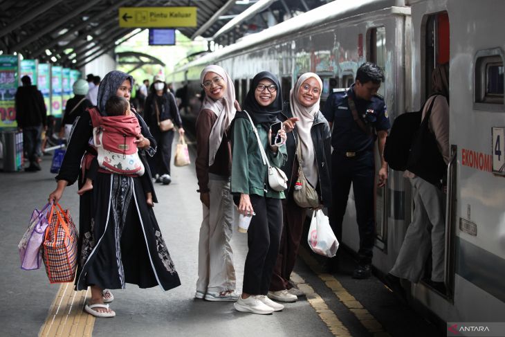 Peningkatan jumlah penumpang kereta