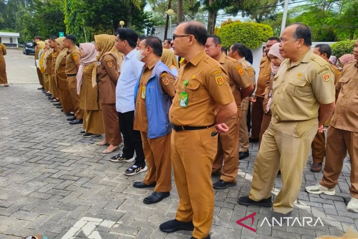 Pegawai Sekretariat DPRD ikuti apel pagi rutin