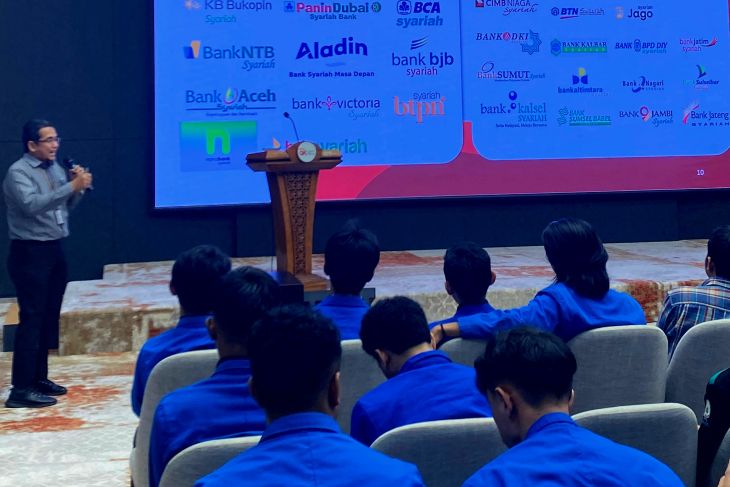 OJK Sulselbar dan Unismuh Makassar dorong literasi keuangan syariah