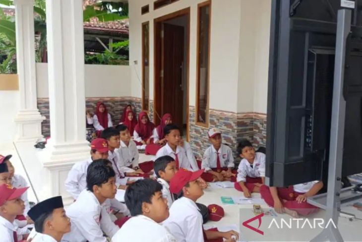 Bangkalan siasati keberlangsungan KBM sekolah terdampak bencana