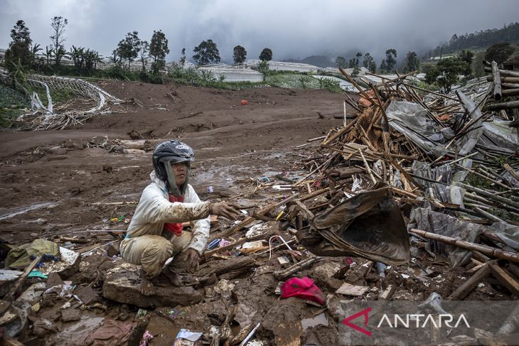 Bencana tanah longsor di Cisarua