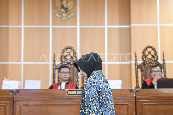 Sidang perdana kasus Dayang Donna Walfiaries Tania