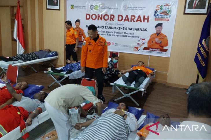 Kegiatan donor darah Kantor SAR Timika