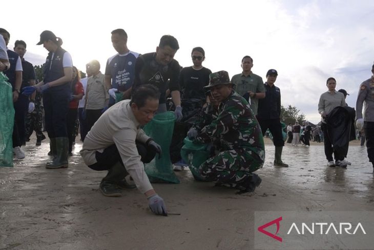 Menteri LH izinkan buang sampah pantai di TPA Suwung