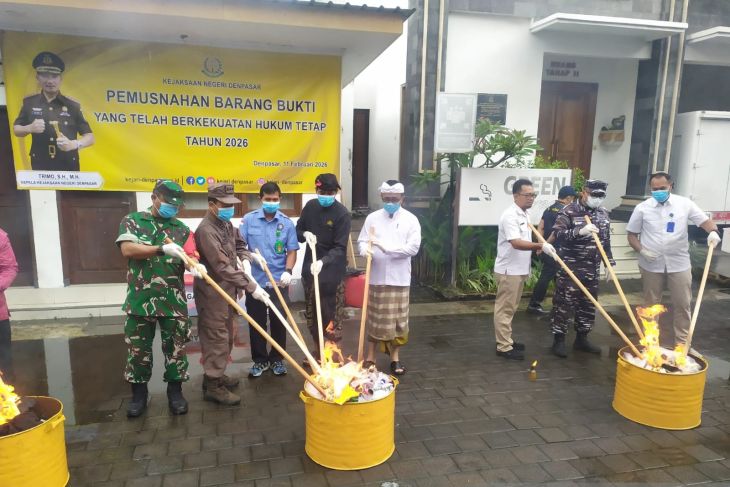 Kejari Denpasar musnahkan barang bukti kasus narkotika di awal tahun