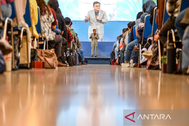 Kuliah umum Indonesia Naik Kelas di Bandung