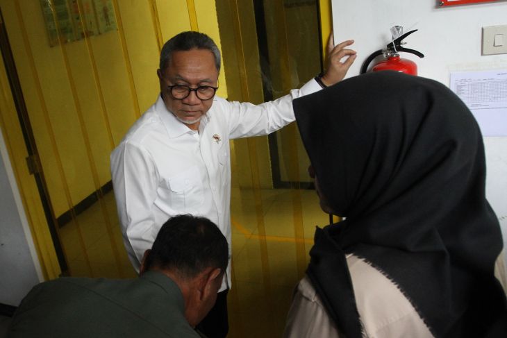 Menko Pangan tinjau SPPG di Malang