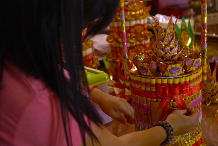 Kerajinan Sokung Jelang Imlek di Tulungagung