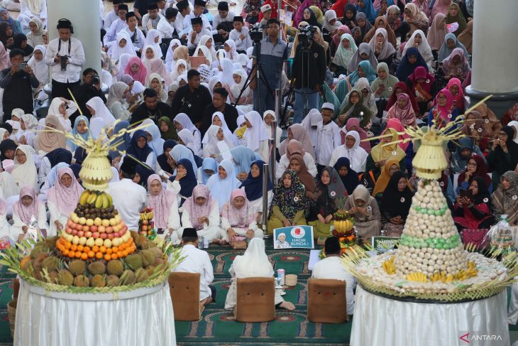 Tradisi megengan di Surabaya