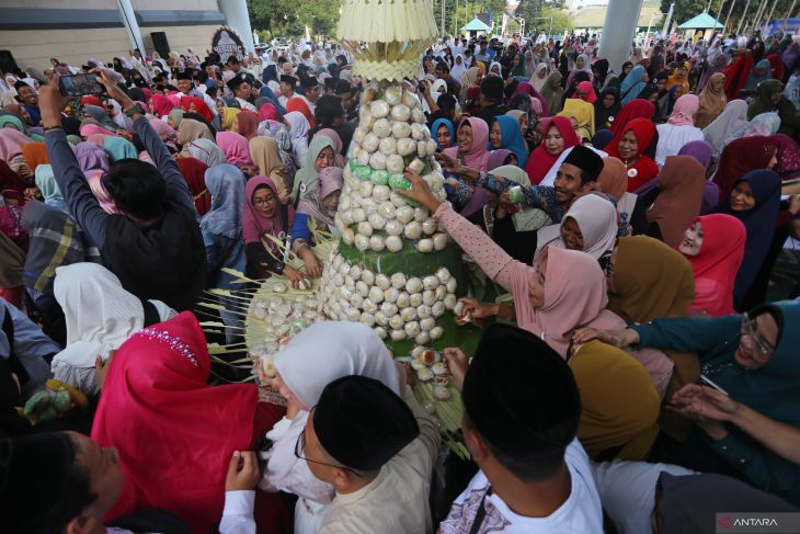 Tradisi megengan di Surabaya