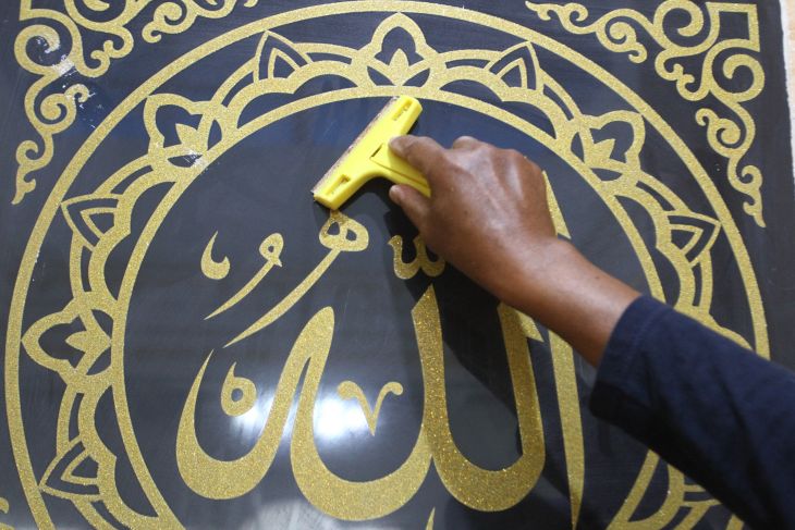 Gerakan komunitas bersihkan masjid jelang Ramadhan