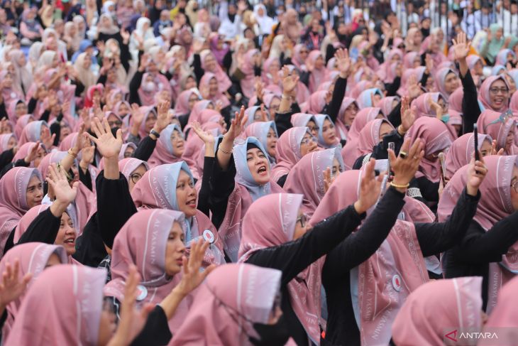 Buka puasa dan hadiah kurma Raja Salman