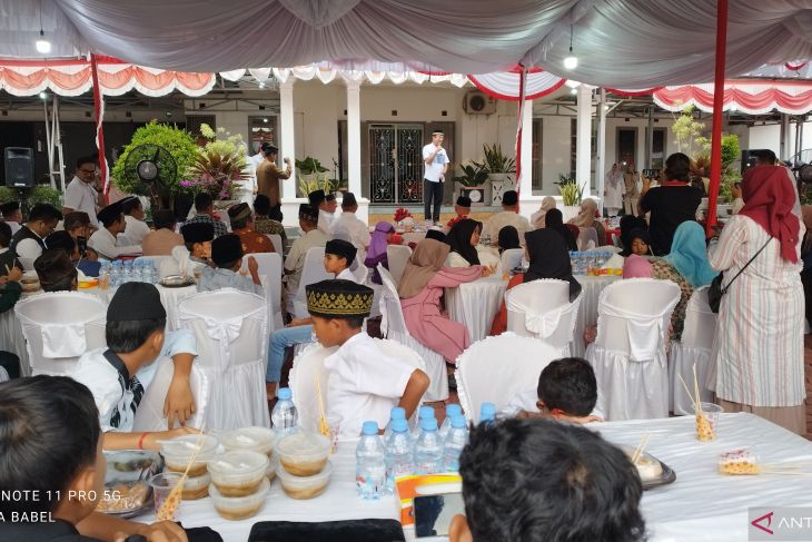 Anggota DPR RI Rudianto Tjen apresiasi buka puasa bersama anak yatim di Bangka Selatan