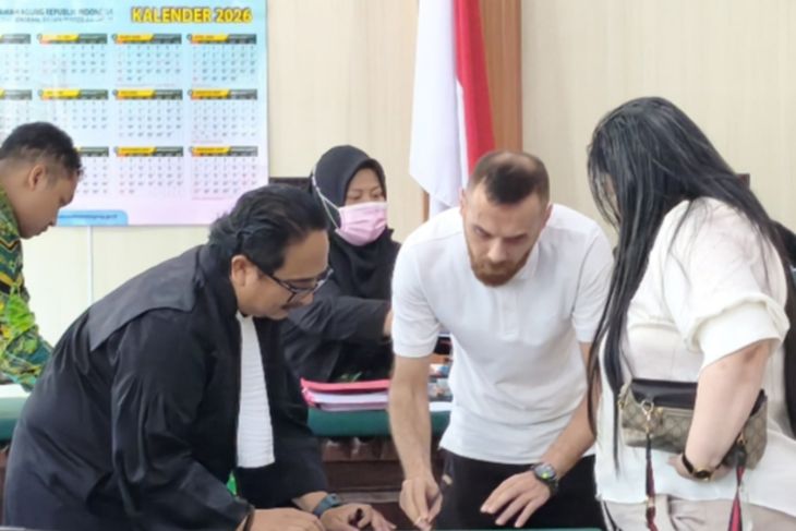 Hakim vonis 2,5 tahun WNA Palestina yang simpan beragam narkoba