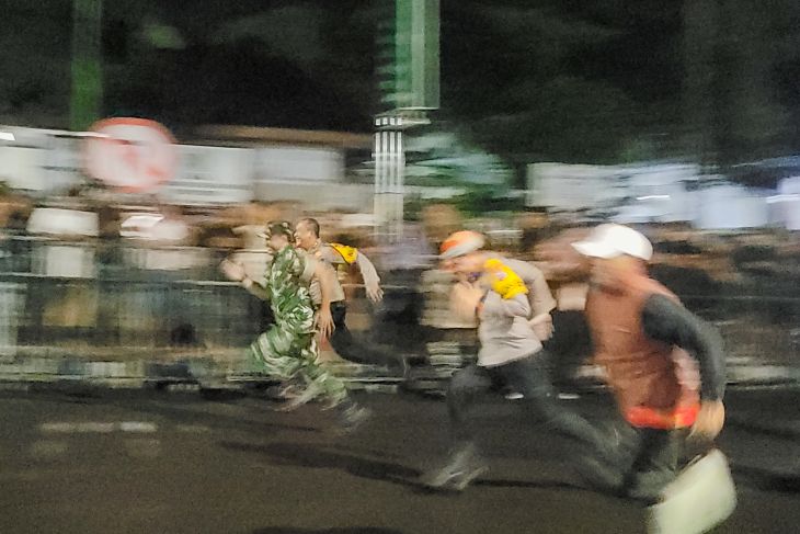 Polres Situbondo fasilitasi pemuda lomba lari malam Ramadhan