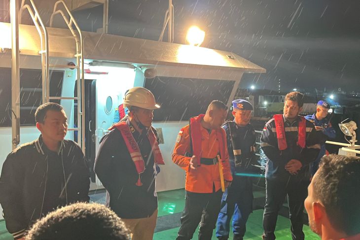 Tim SAR evakuasi kapten tanker asal Rusia dari perairan Cilegon