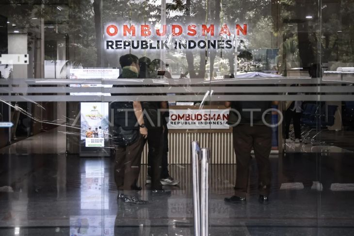 Foto: Kejagung geledah gedung Ombudsman