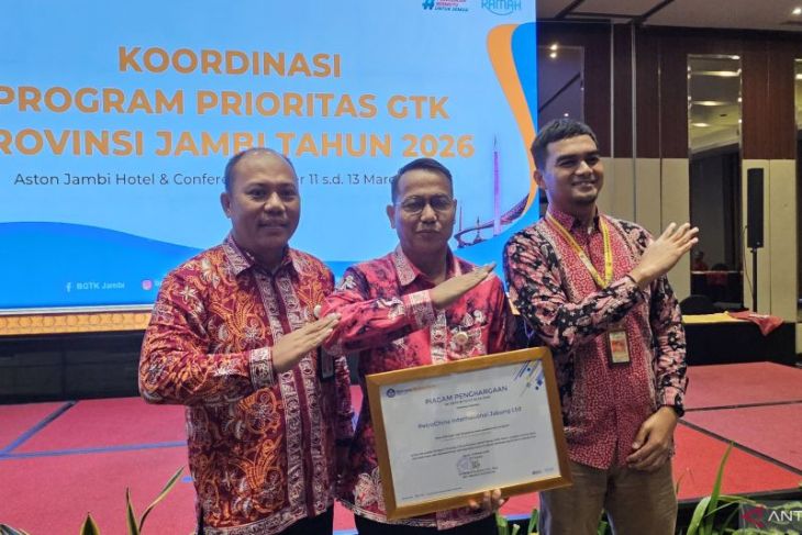 Turut Berdedikasi Dalam Dunia Pendidikan, SKK Migas PetroChina Terima Penghargaan dari Kemendikdasmen BGTK Jambi